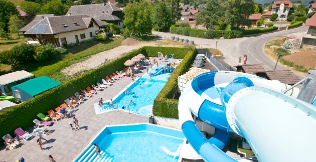 vue toboogan piscine camping annecy