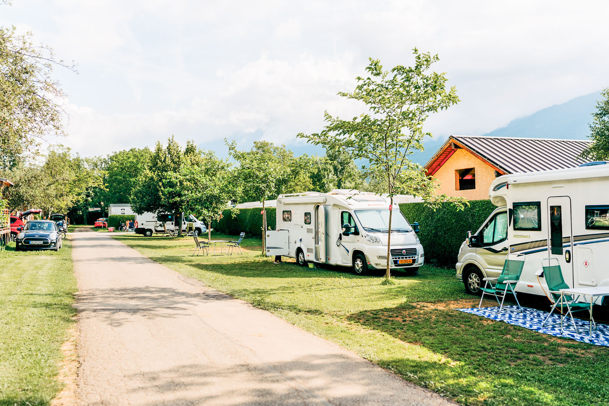 allee kampeerplaats camping lac annecy