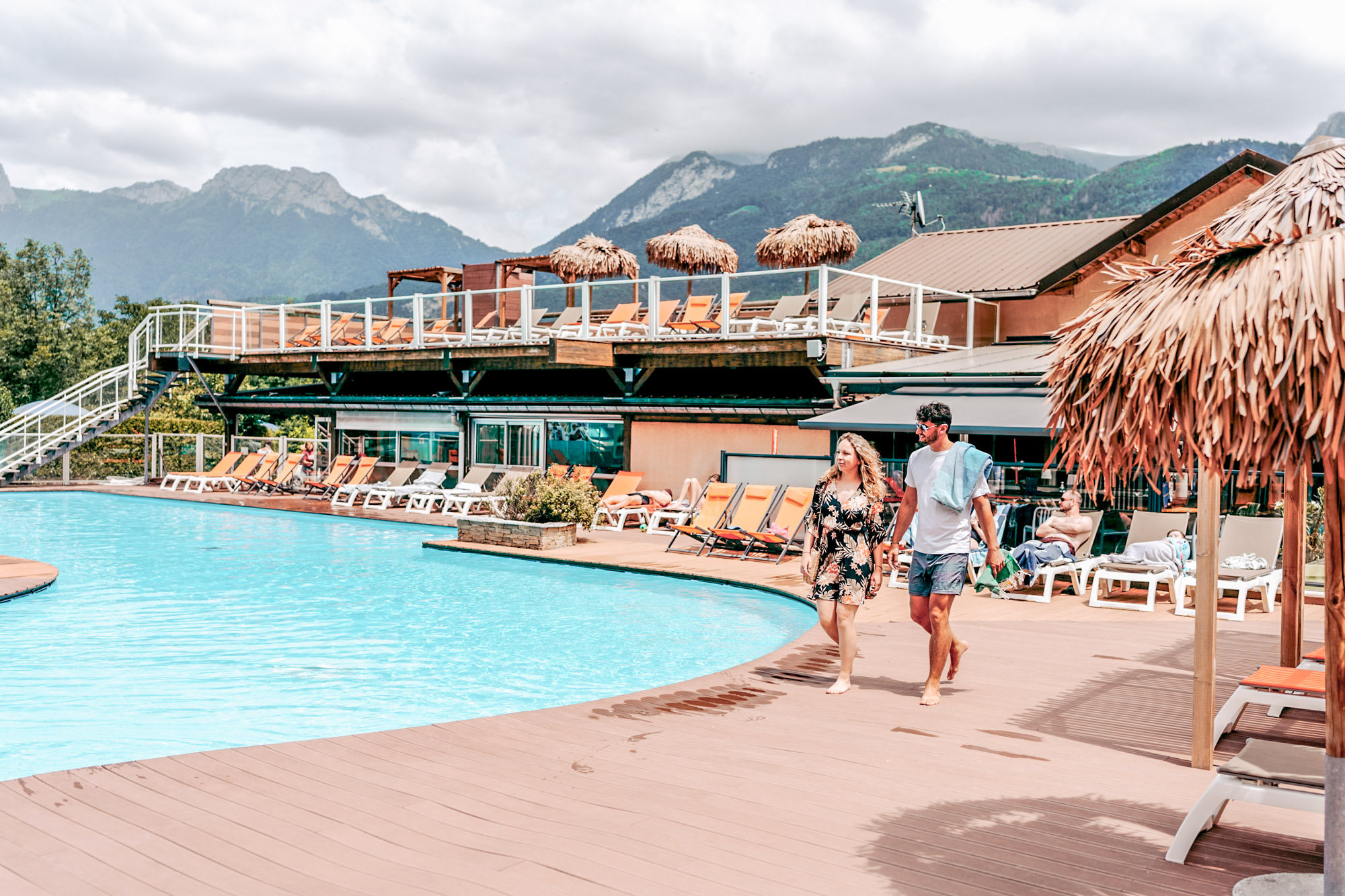 vakantie stel camping met zwembad meer annecy