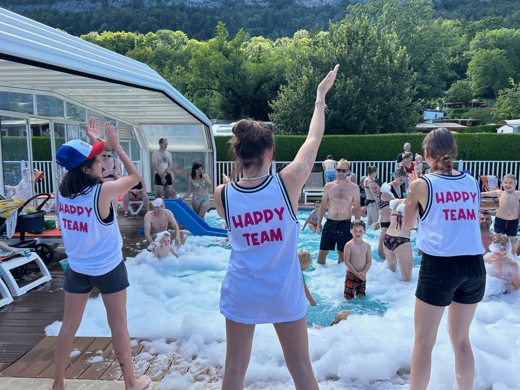 team animation bienveillance camping lac annecy