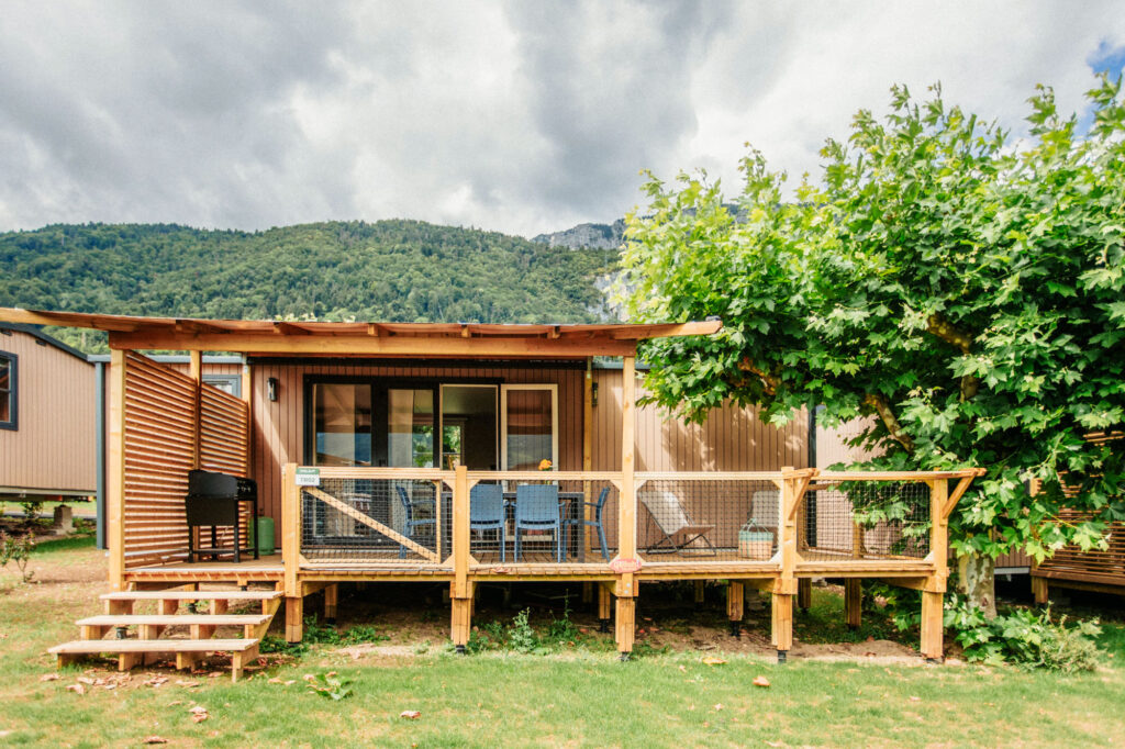 4-flower accommodation lo velajo